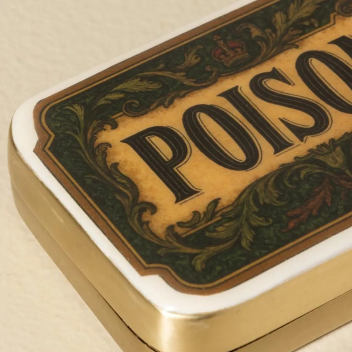 Boîte en Laiton Poison
