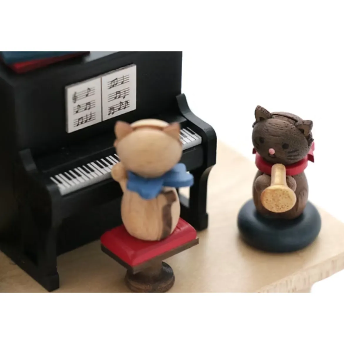 Boîte à musique - Chats jouant du piano n°12