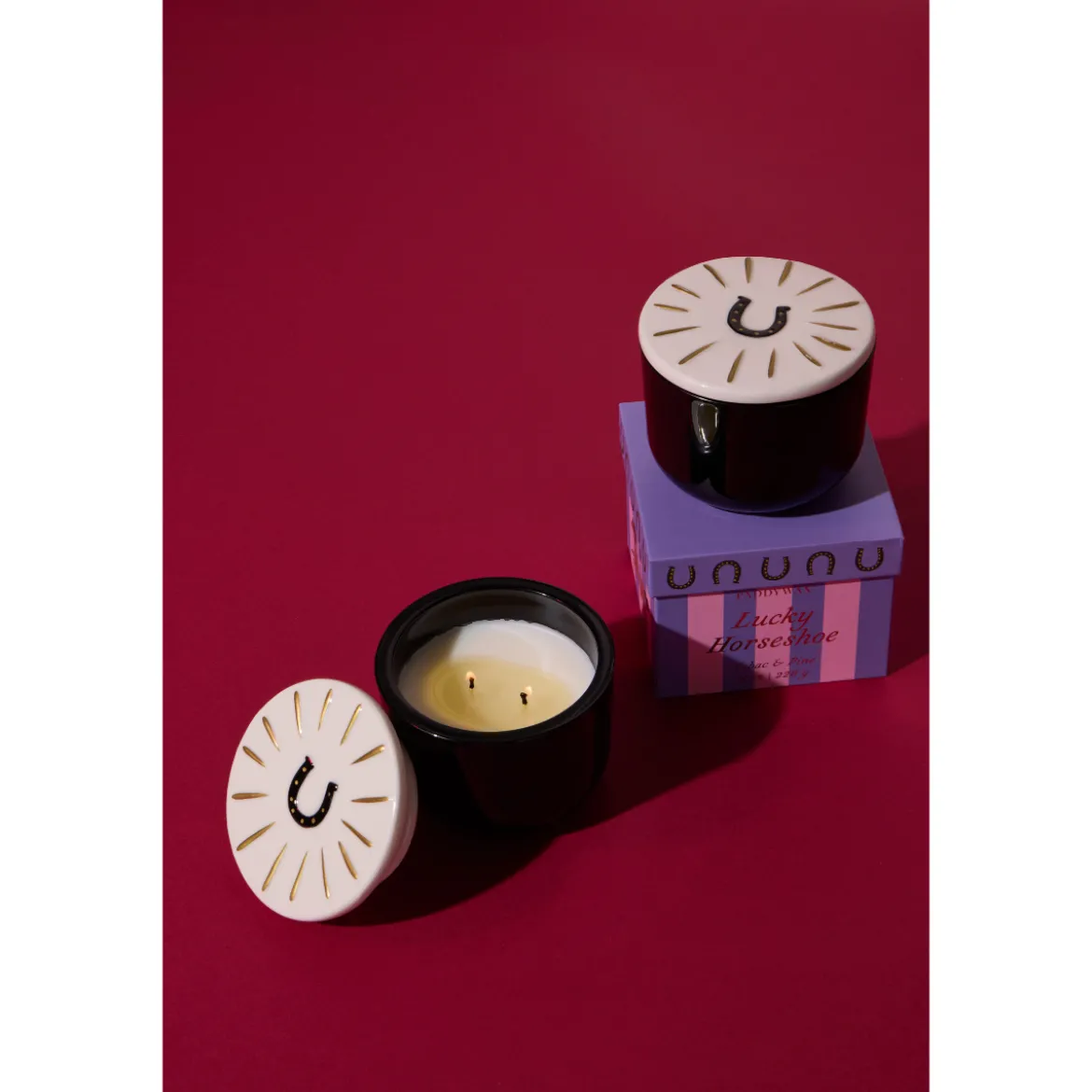 Bougie Charmed Horseshoe Lid - Tabac & Pine
