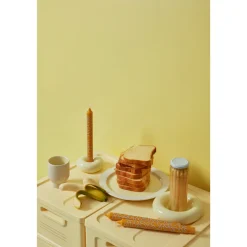 Box Studio About - Light Yellow
