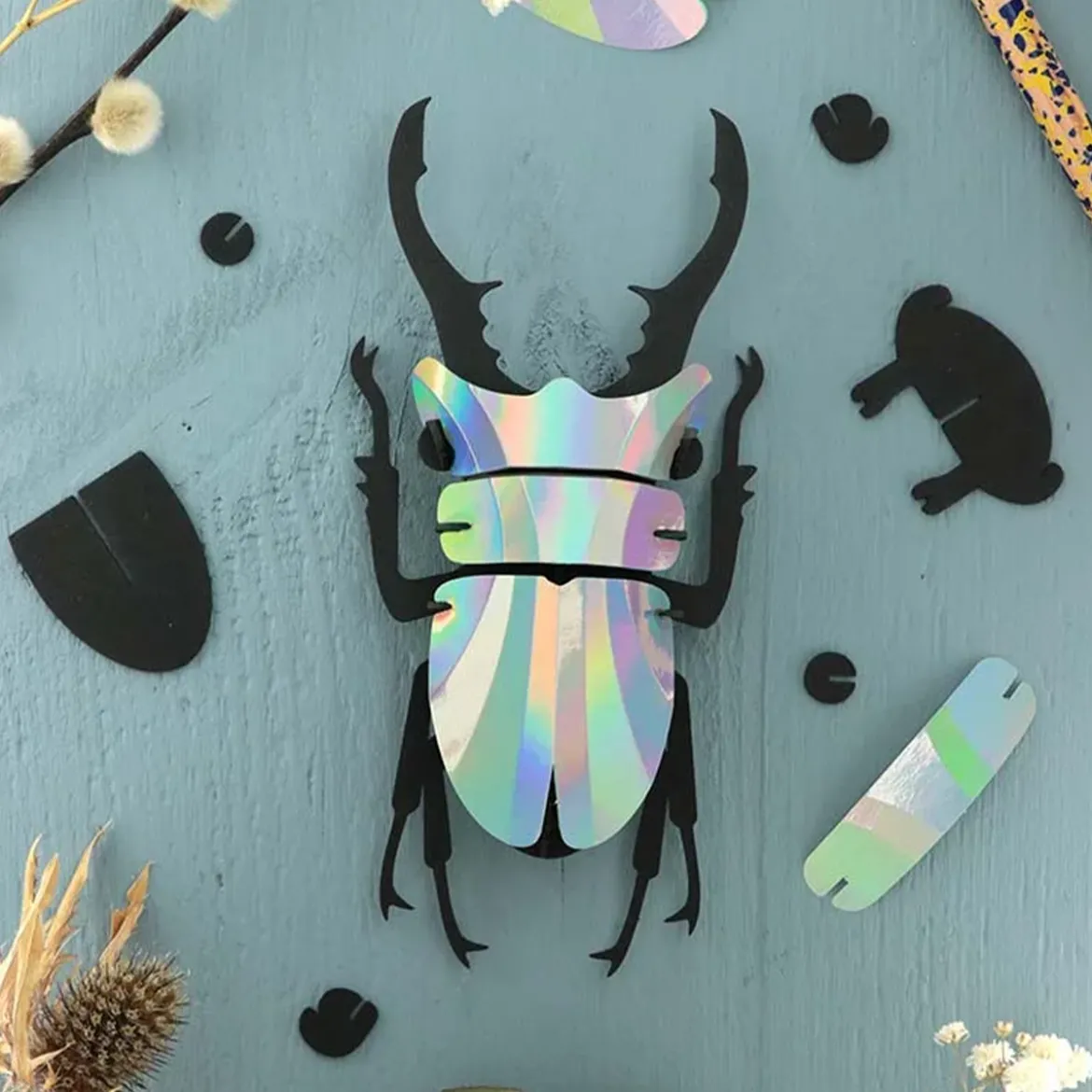 Coléoptère en papier
