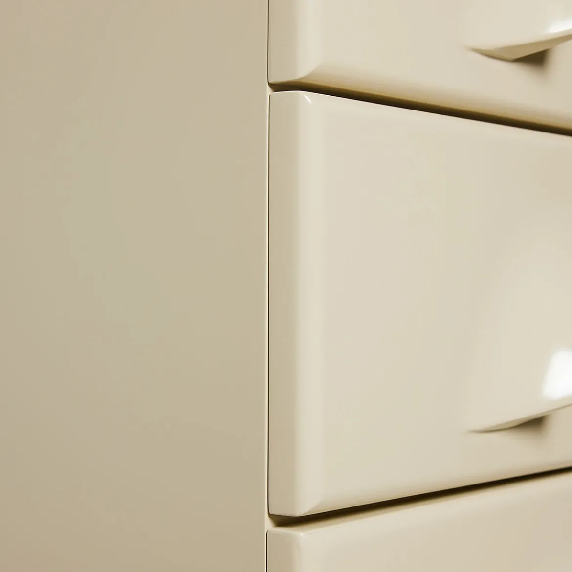 Commode 8 Tiroirs - Crème