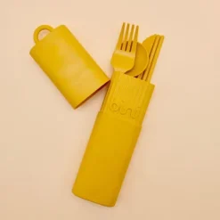 Kit de couverts réutilisables et nomades en matière biosourcée