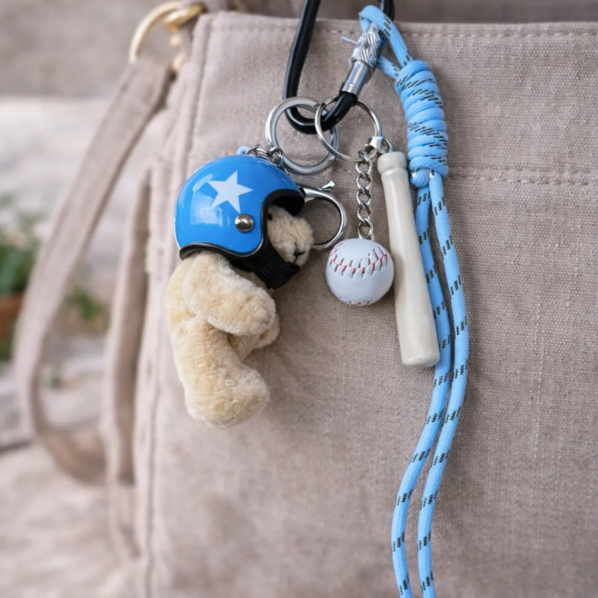 Porte-clés et bijou de sac - Ourson Casque Bleu