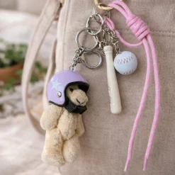 Porte-clés et bijou de sac - Ourson Casque Violet