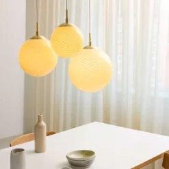 Suspension Candy Ball - Cream