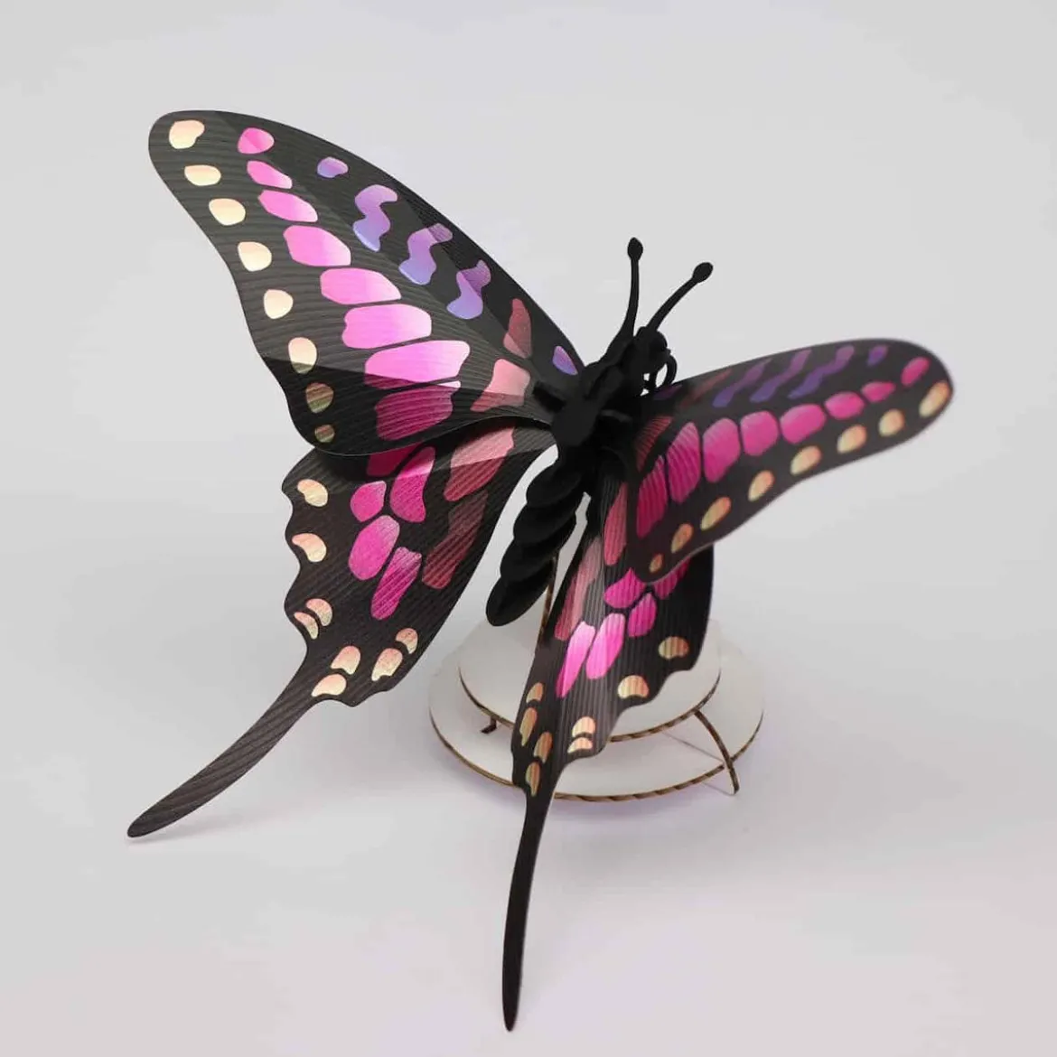 Trophée Origami Papillon Épée Rose